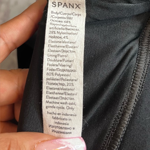 SPANX Black High-Rise Slit Full Tommy Compression - Picture 11 of 12